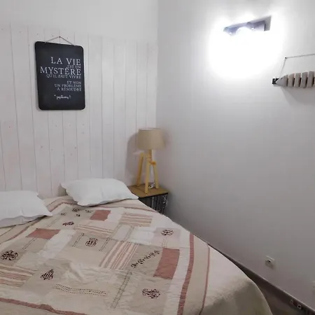 Holiday home La Maison Du Climatisee Et Wifi Gd F3 *